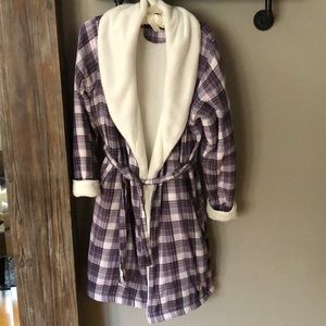 Ugg bathrobe